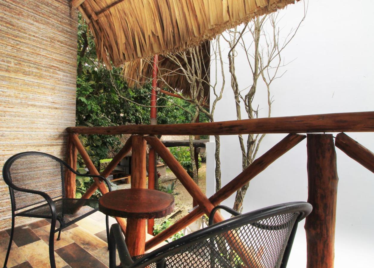 Hotel Pancho Villas Bacalar - Free Bikes And Paddles Luaran gambar
