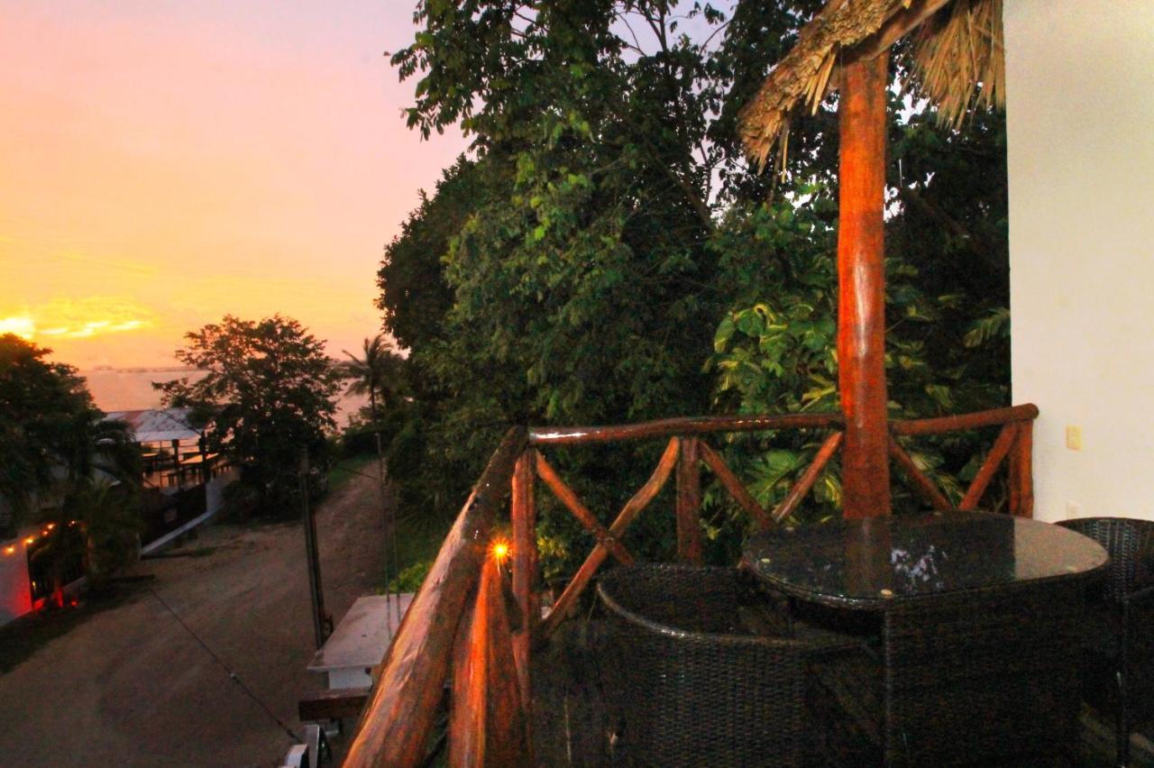 Hotel Pancho Villas Bacalar - Free Bikes And Paddles Luaran gambar